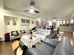 Blk 842 Jurong West Street 81 (Jurong West), HDB Executive #607183471